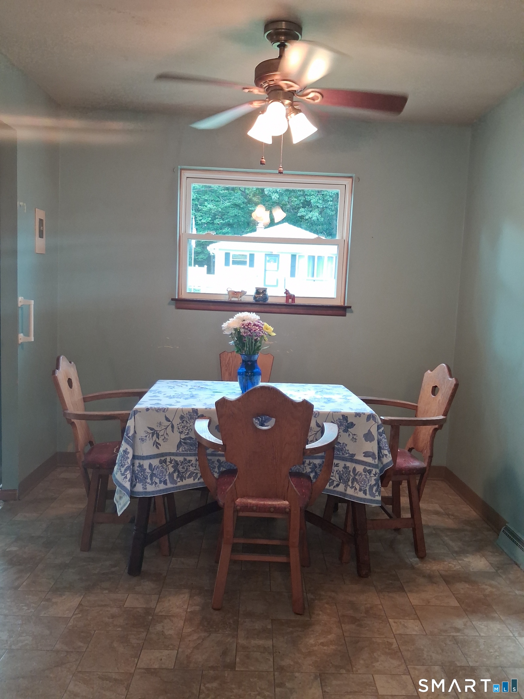 38 Elaine Drive photo 25