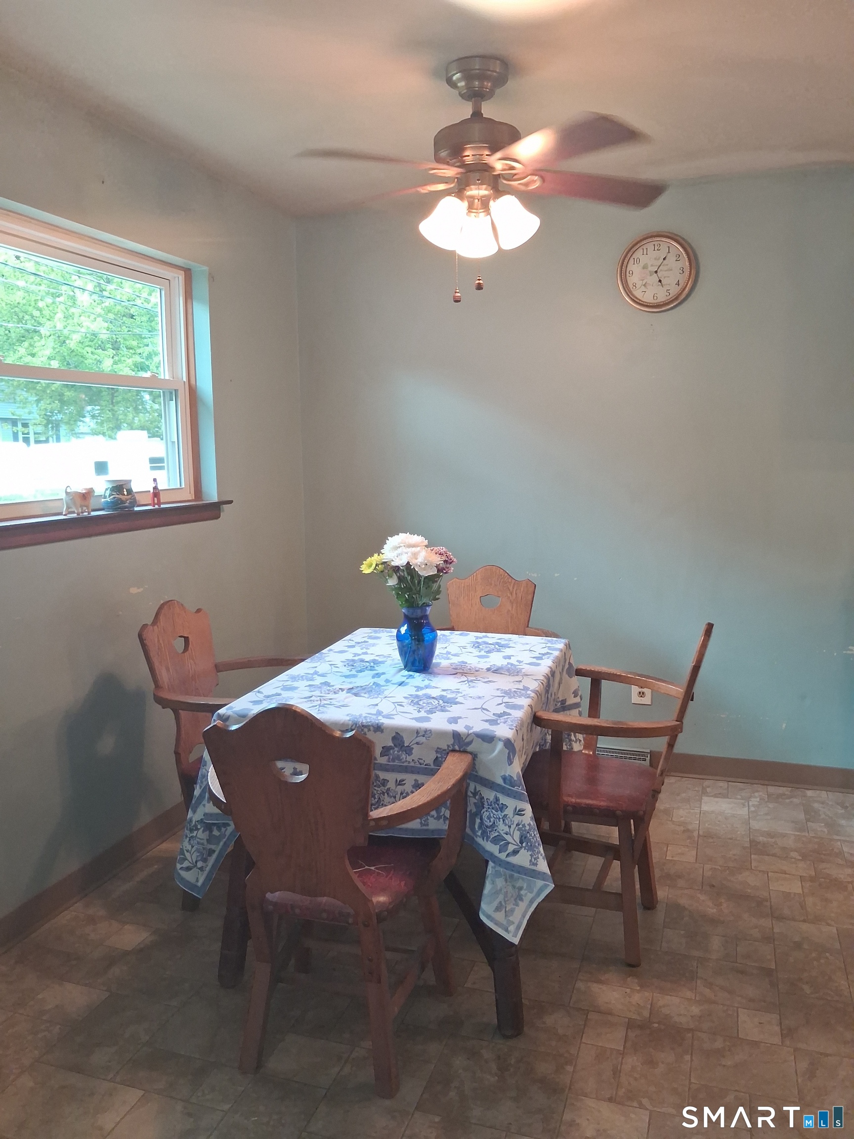 38 Elaine Drive photo 26