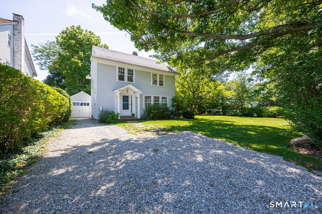 12 Roosevelt Road, Westport, Connecticut photo 2