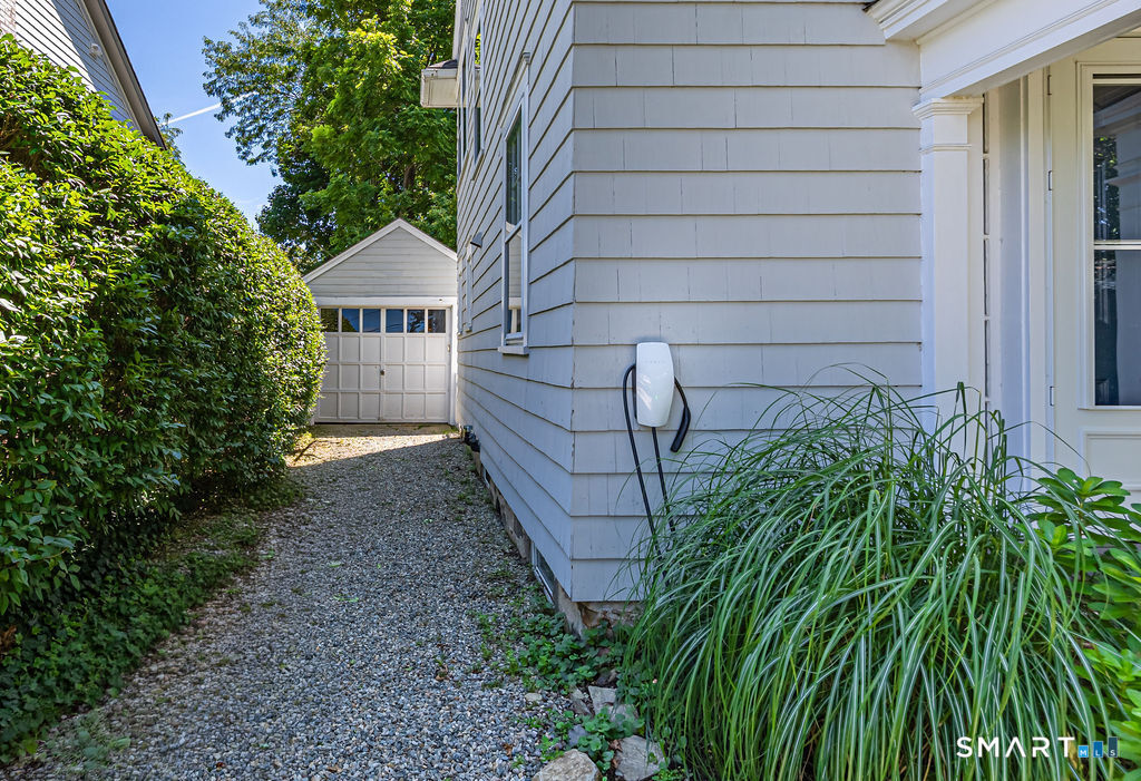 12 Roosevelt Road photo 21