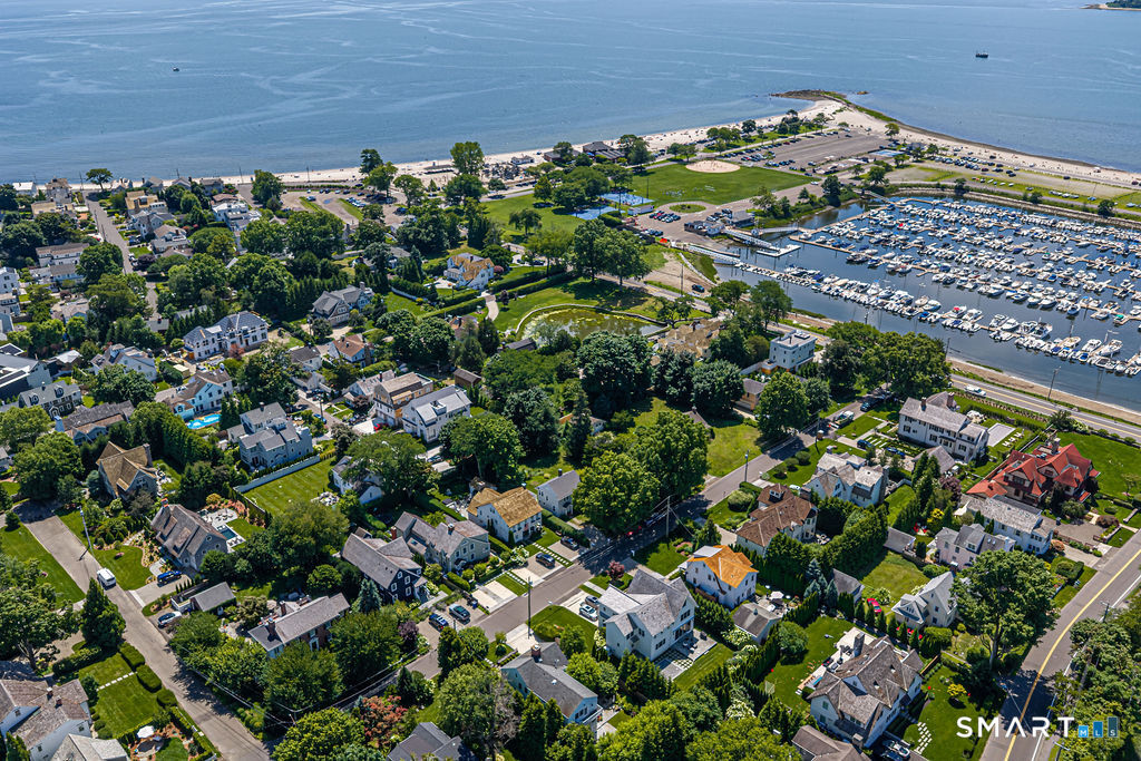 12 Roosevelt Road, Westport, Connecticut photo 4
