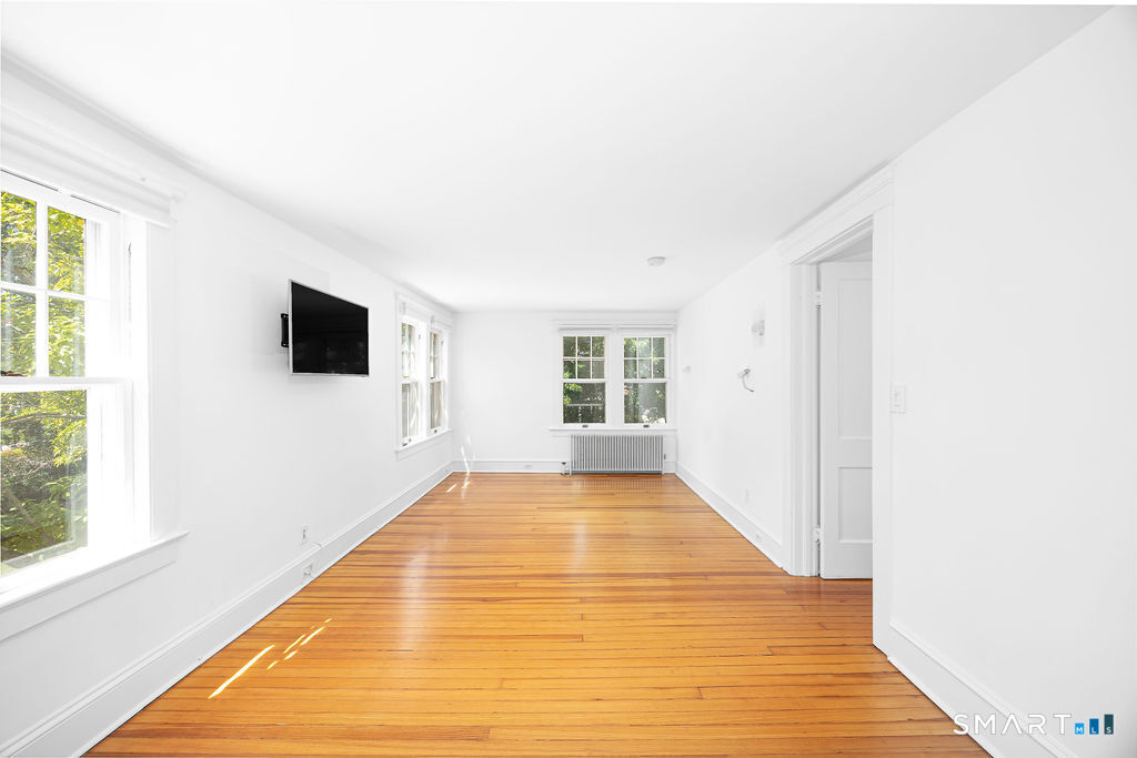 12 Roosevelt Road photo 16