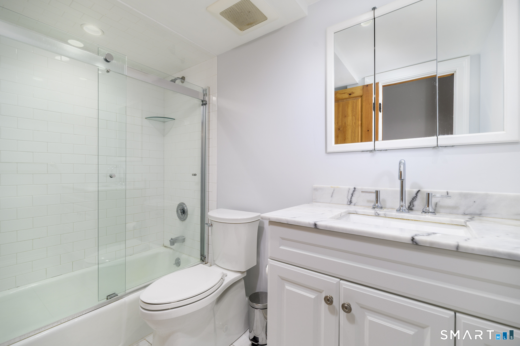 1 Winterberry Lane Unit #1 photo 18