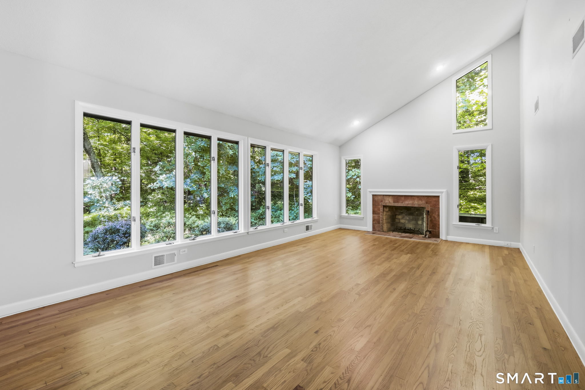 30 North Canton Road photo 7