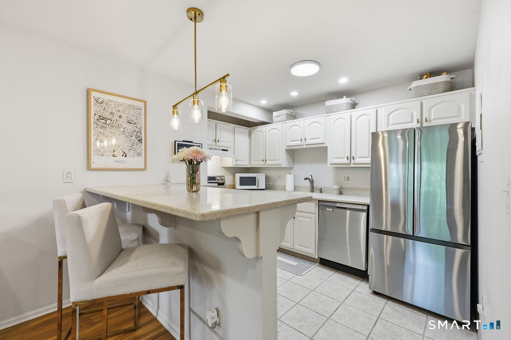 1 Valley Road, Stamford, Connecticut photo 3