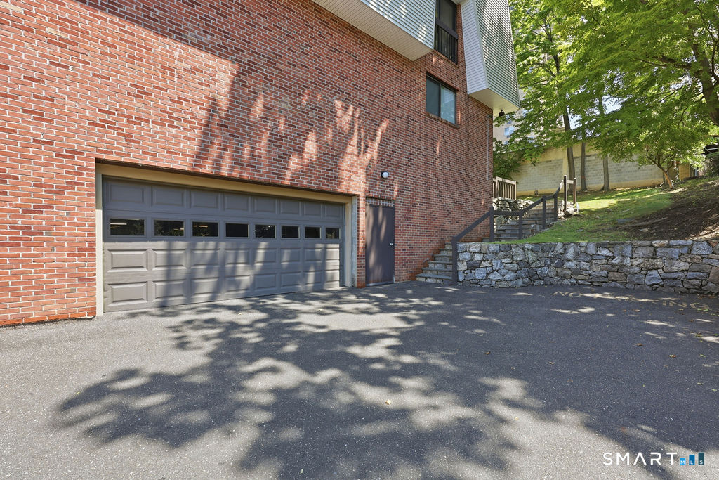 1 Valley Road Unit #105 photo 29
