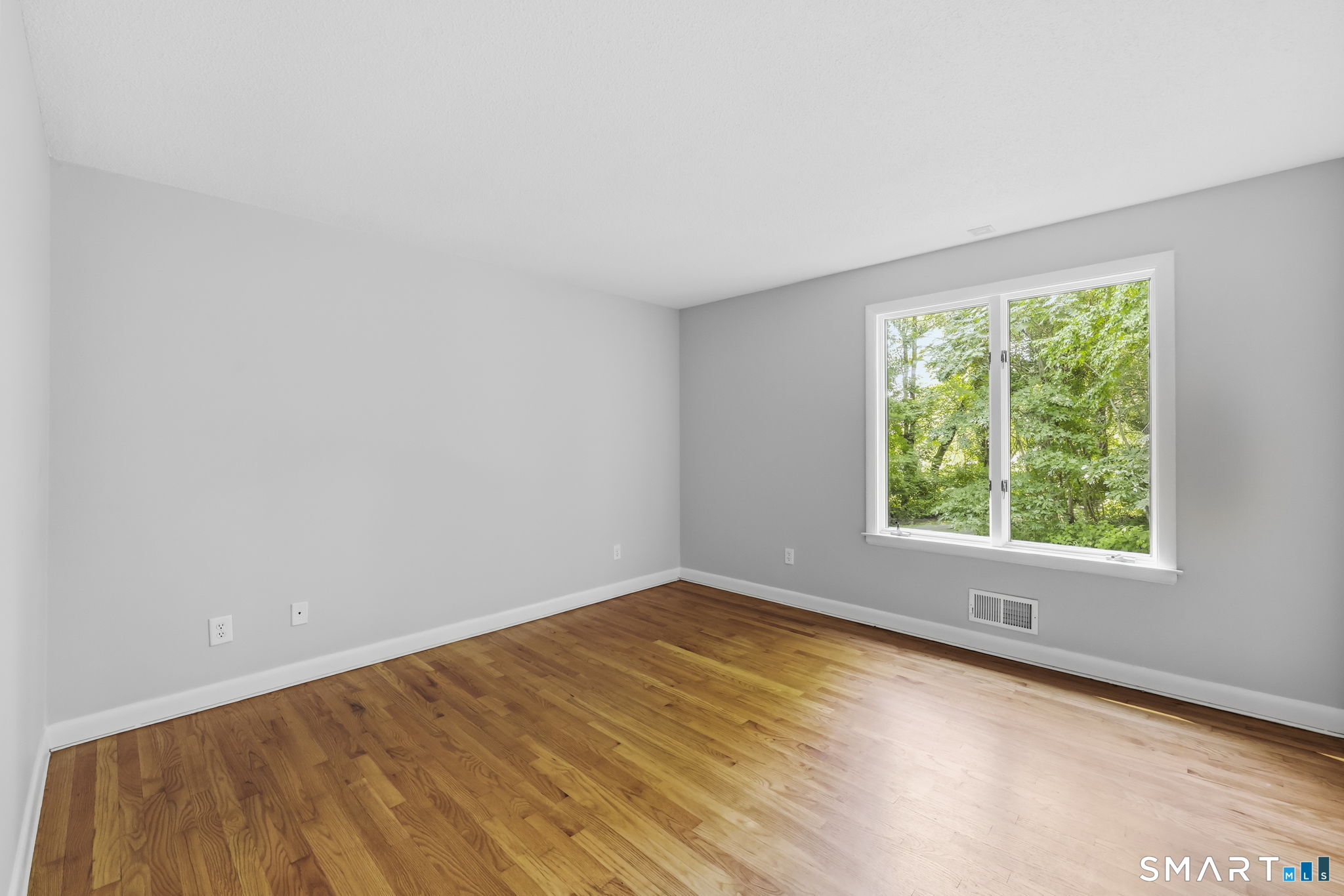 30 North Canton Road photo 20