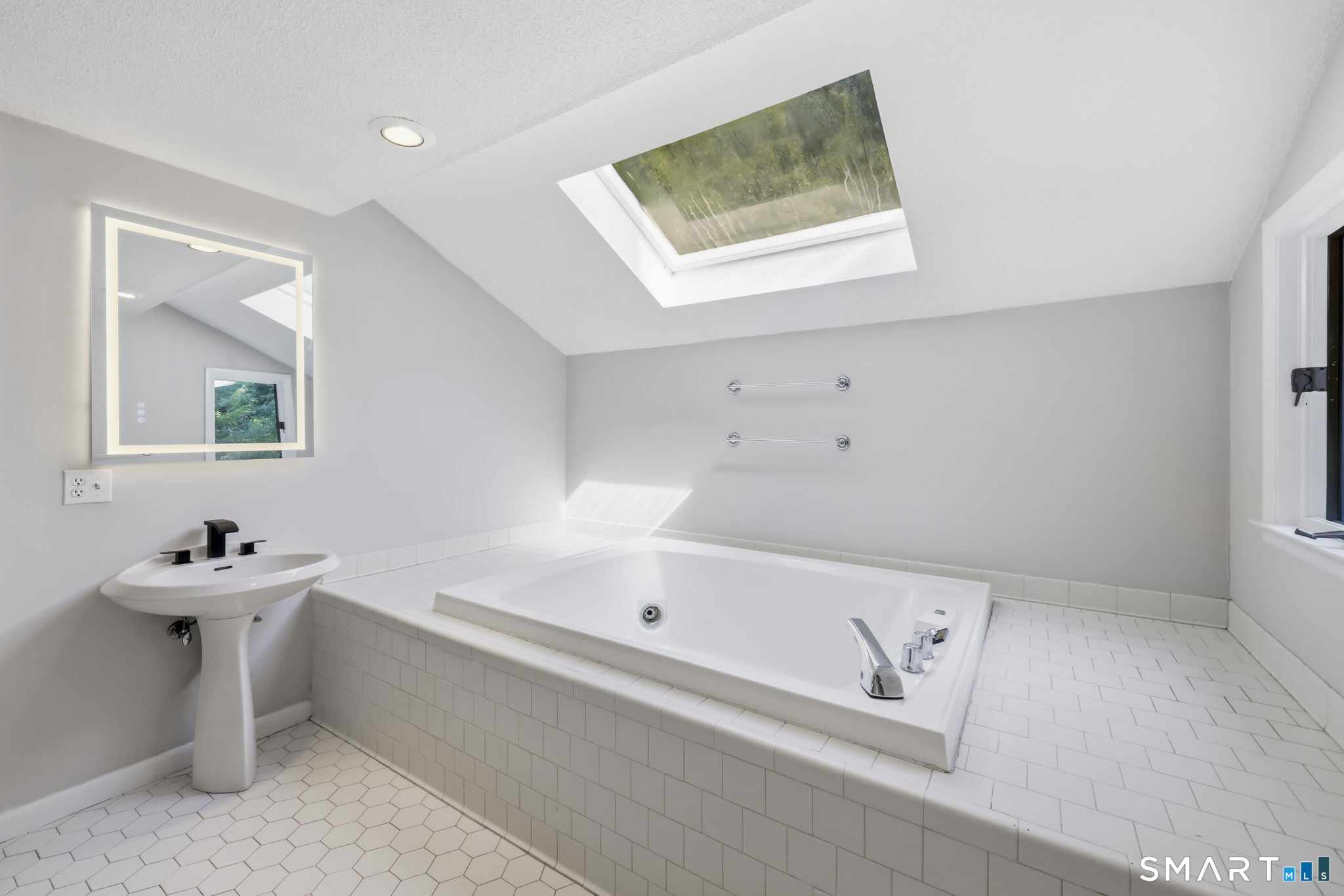 30 North Canton Road photo 30