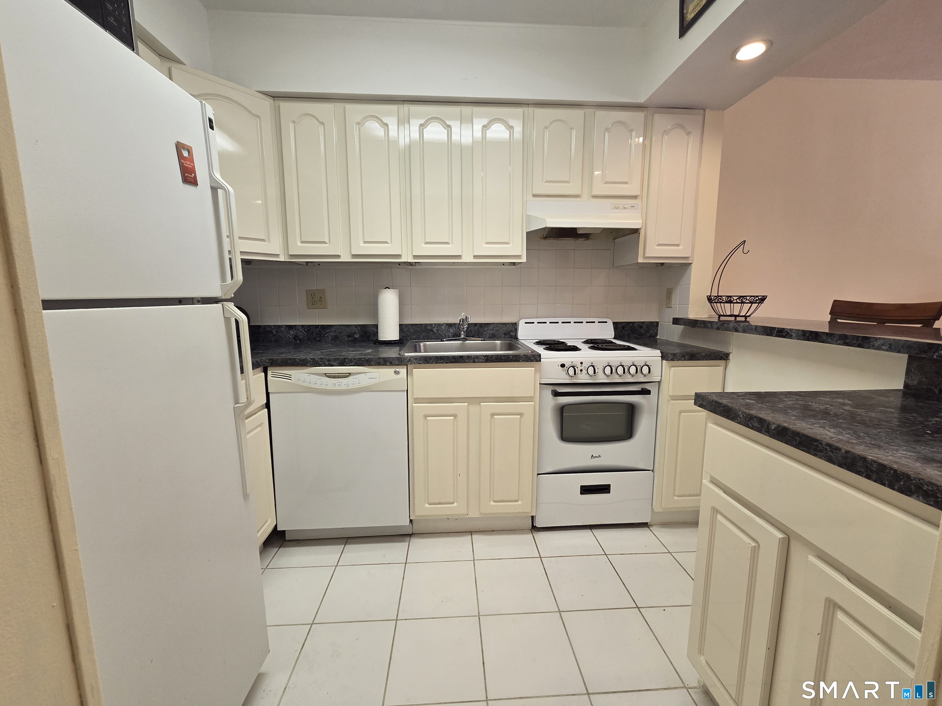 1525 East Putnam Avenue Unit #201 photo 7
