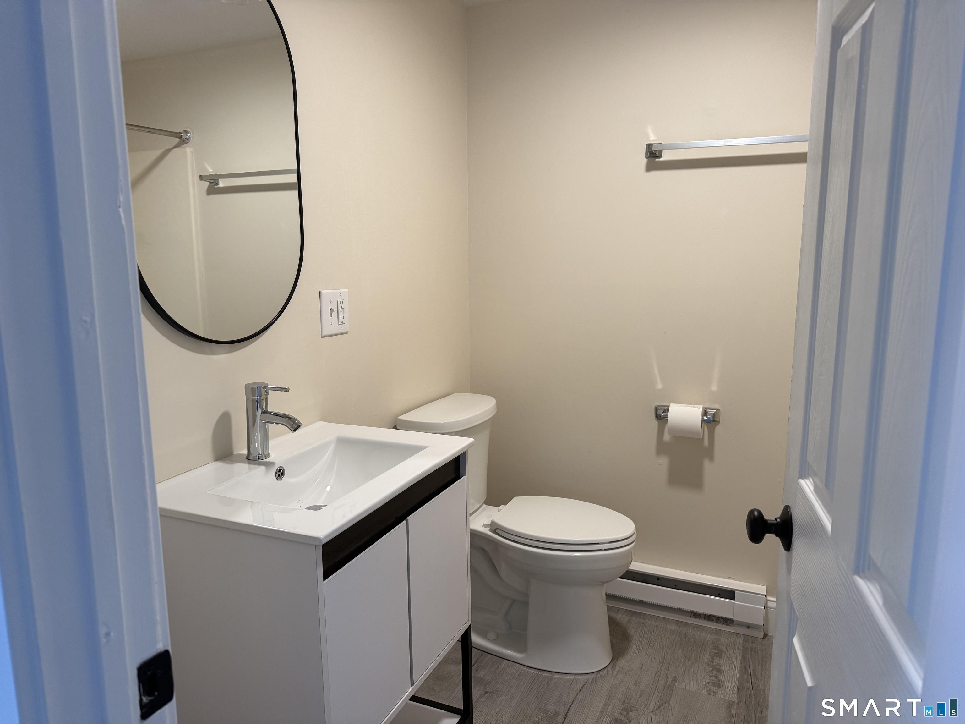 101 Thames Street photo 9