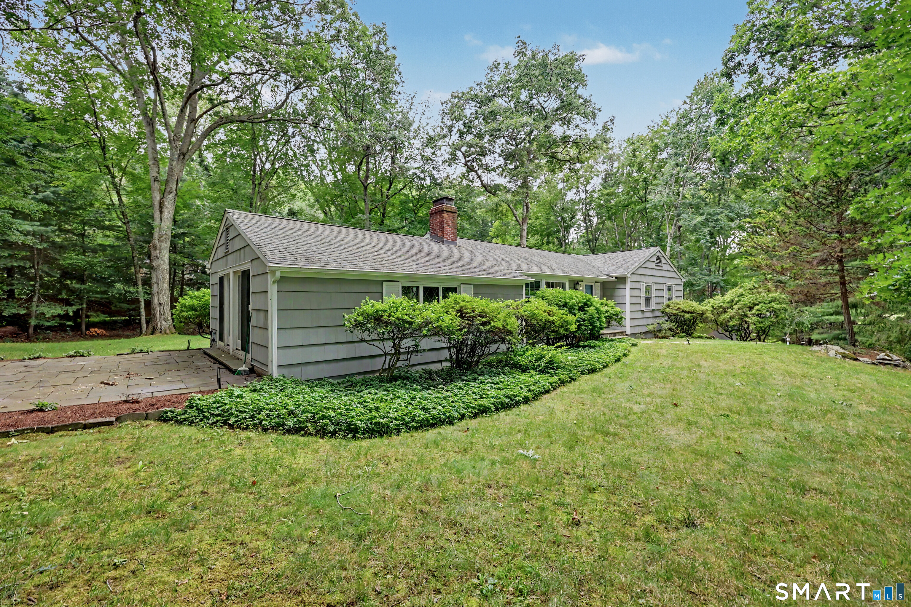 74 Flat Swamp Road photo 3