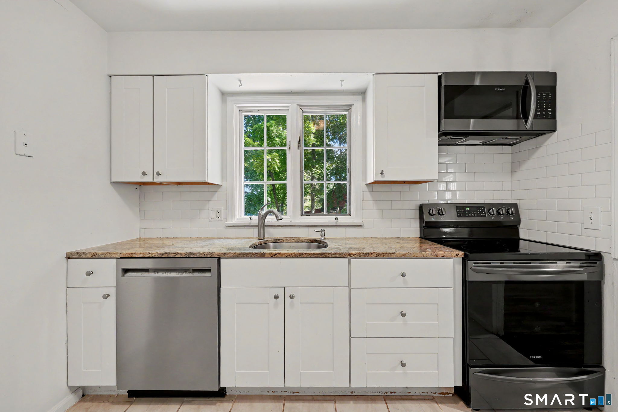63 Oak Street photo 19