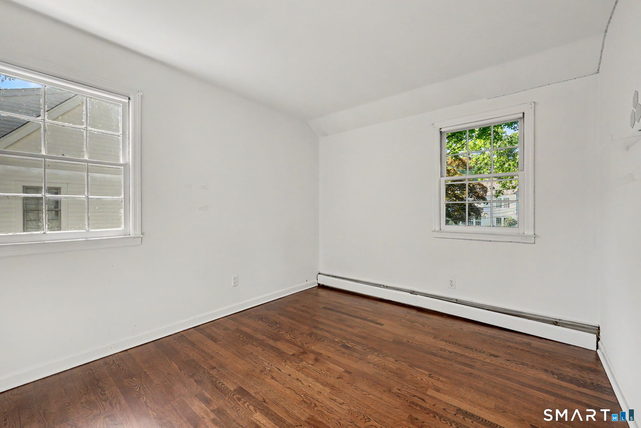 63 Oak Street photo 23