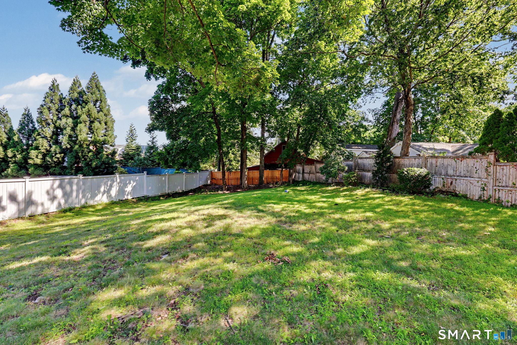 63 Oak Street photo 26