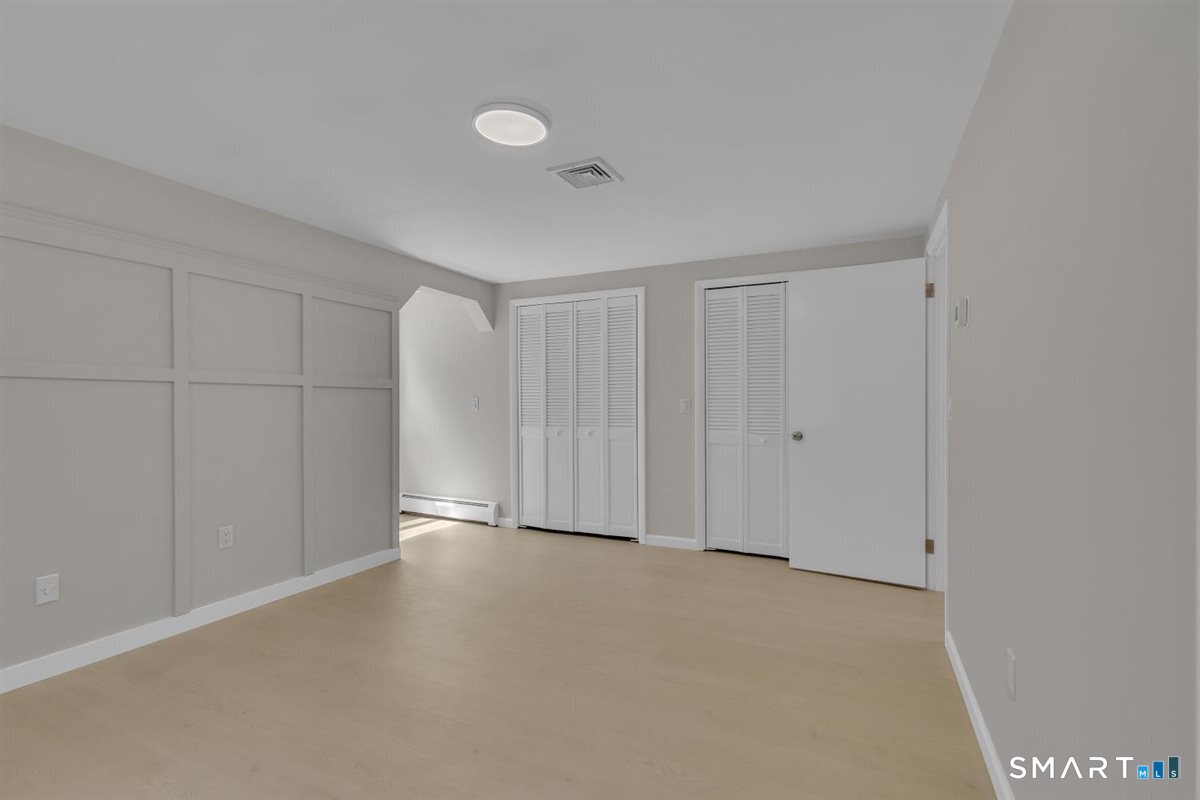 650 Manchester Road photo 15