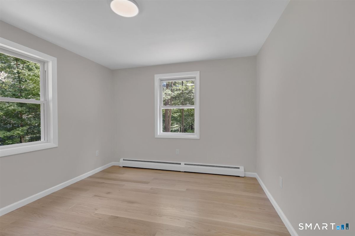650 Manchester Road photo 20