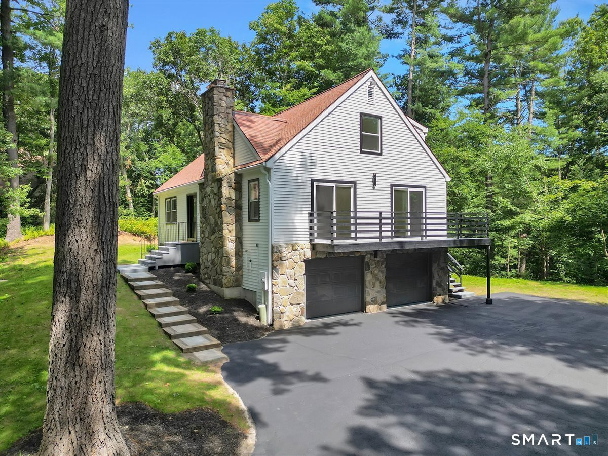 650 Manchester Road photo 2