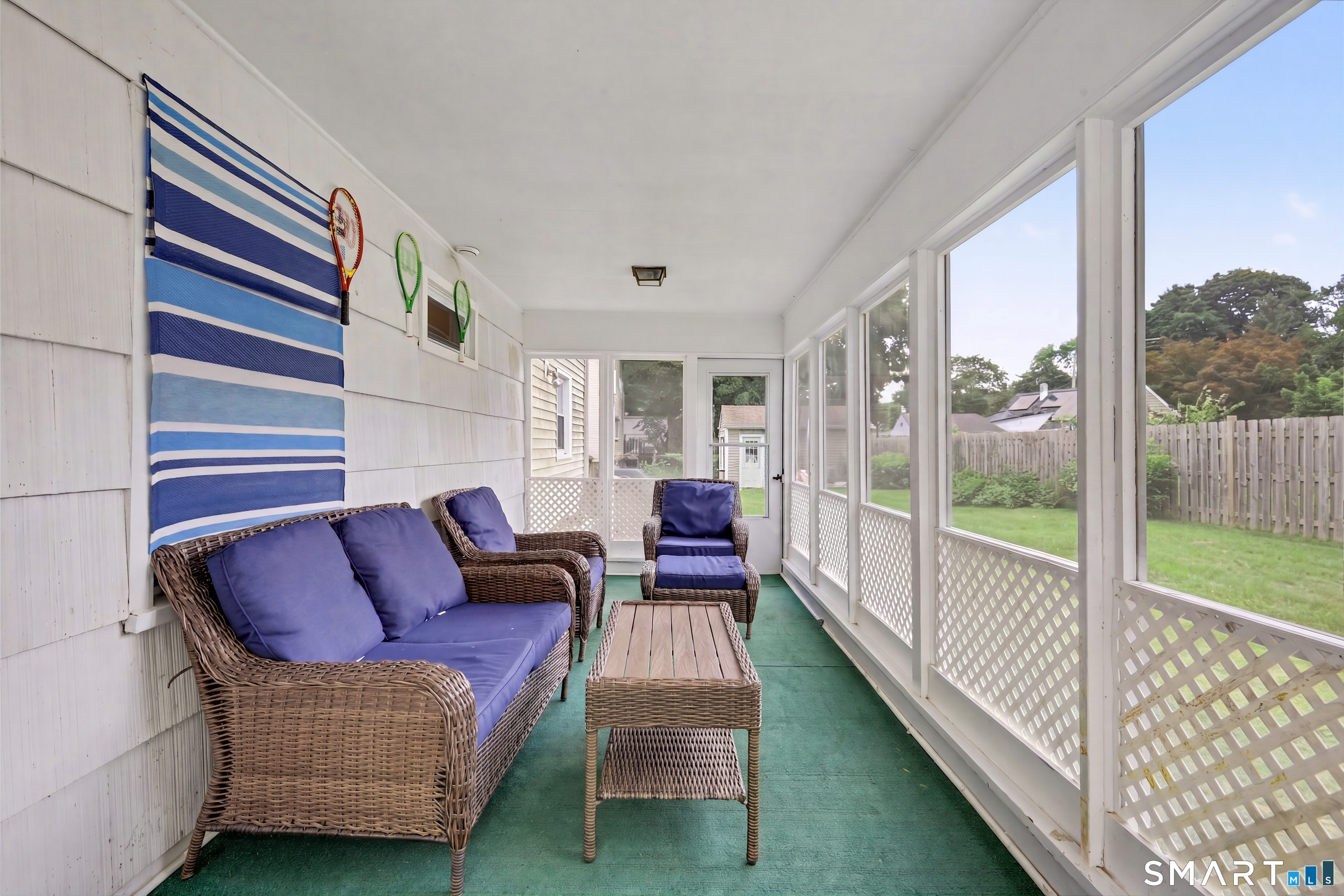 35 Travis Avenue photo 11
