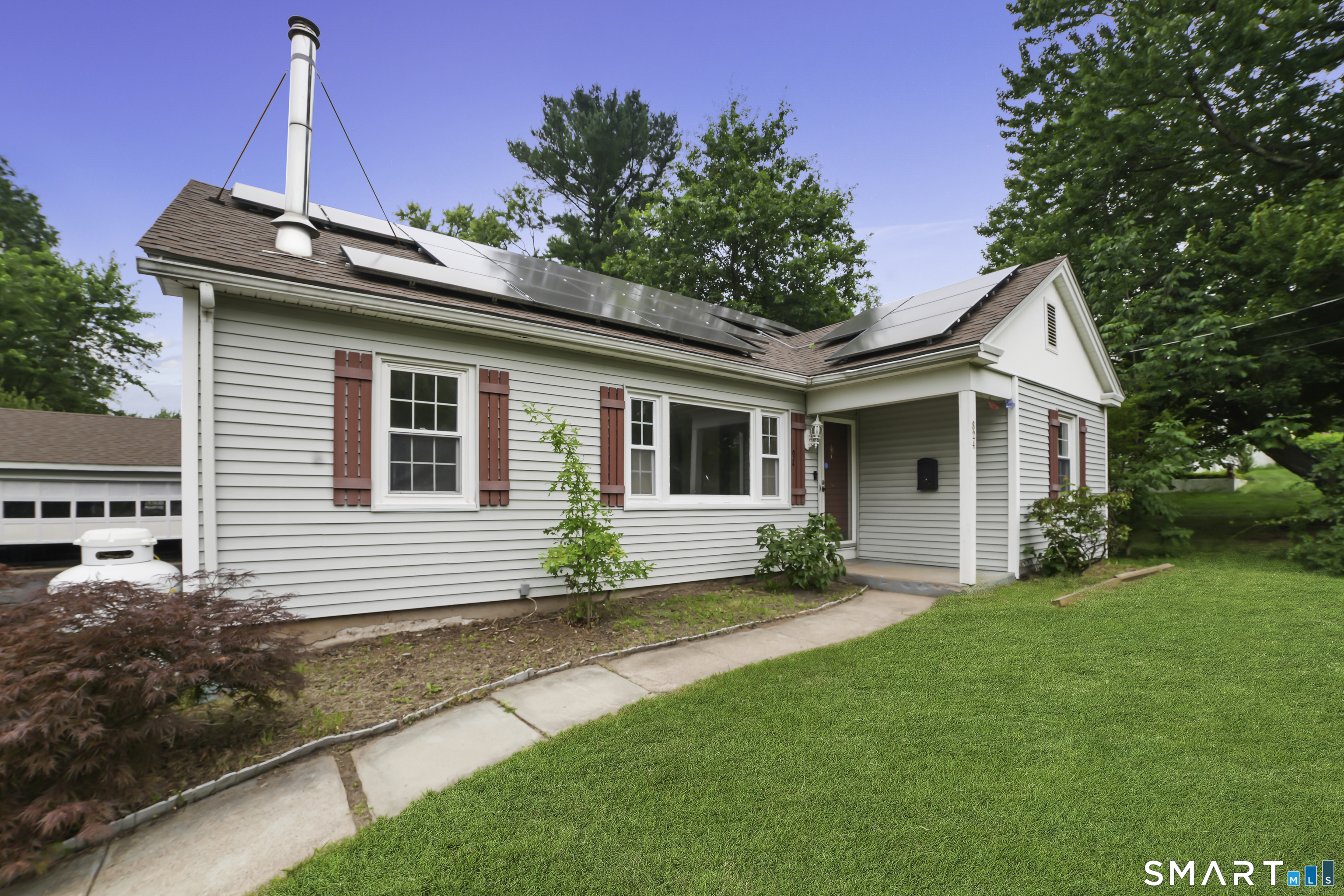 824 Randolph Road photo 9