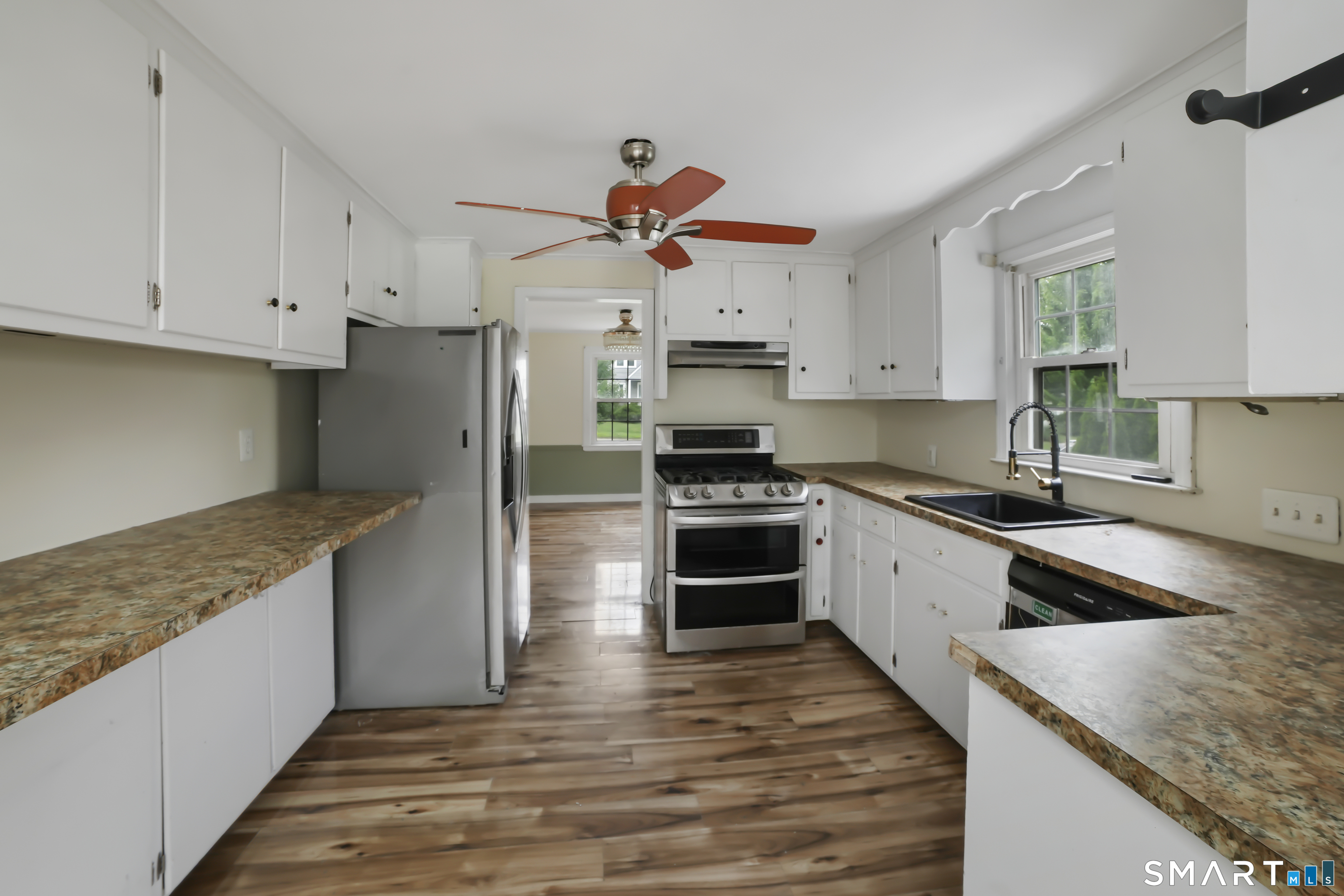 824 Randolph Road photo 19
