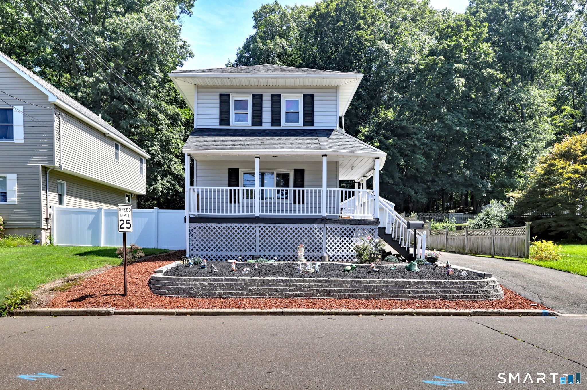 312 Old Point Road photo 2
