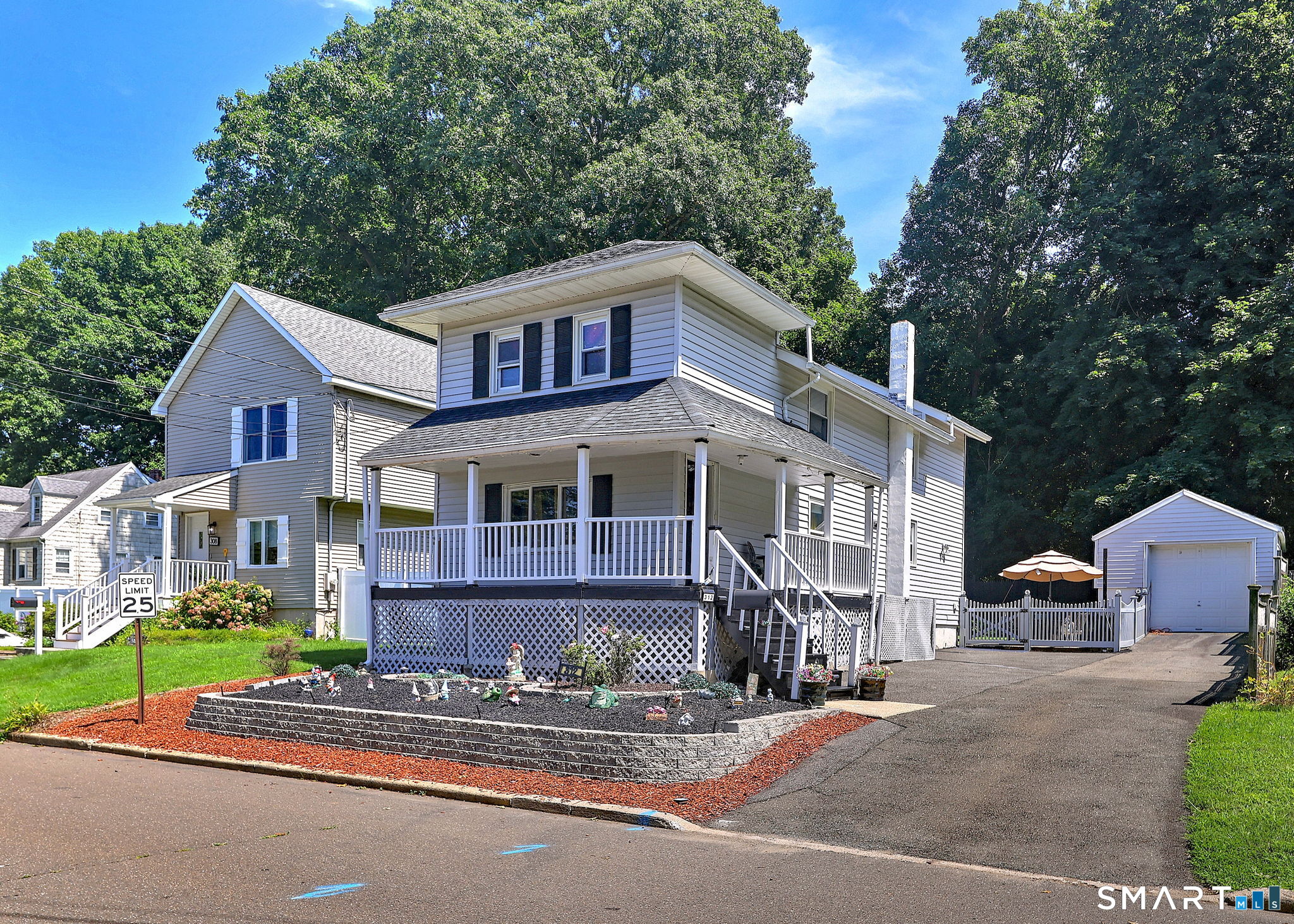 312 Old Point Road photo 3