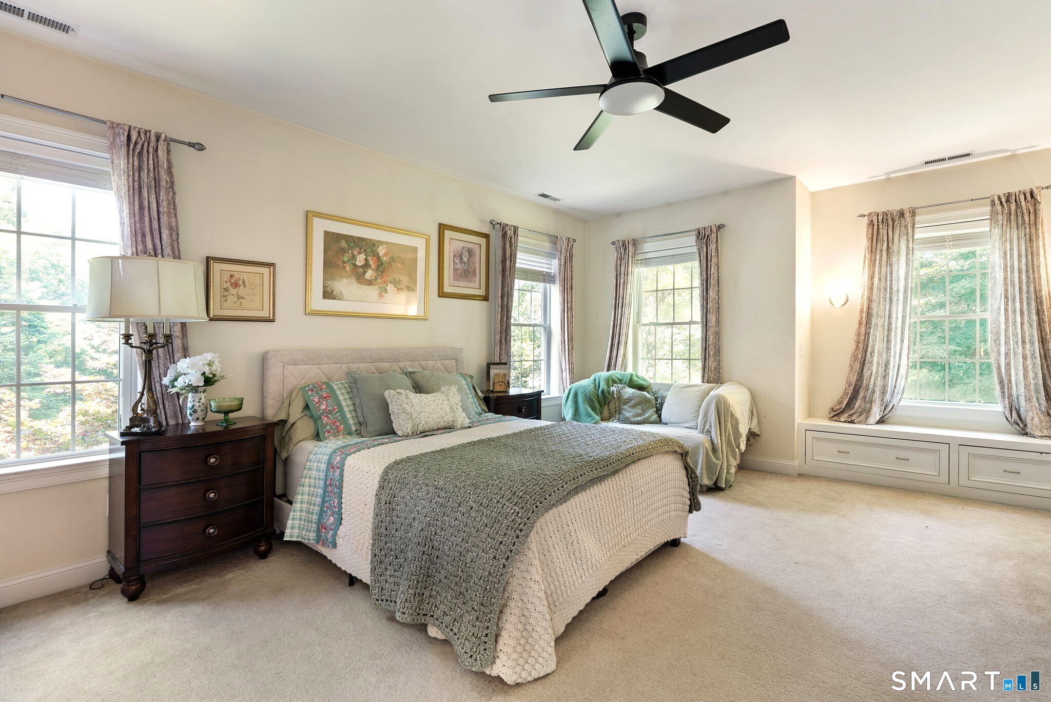 20 High Point Commons photo 16