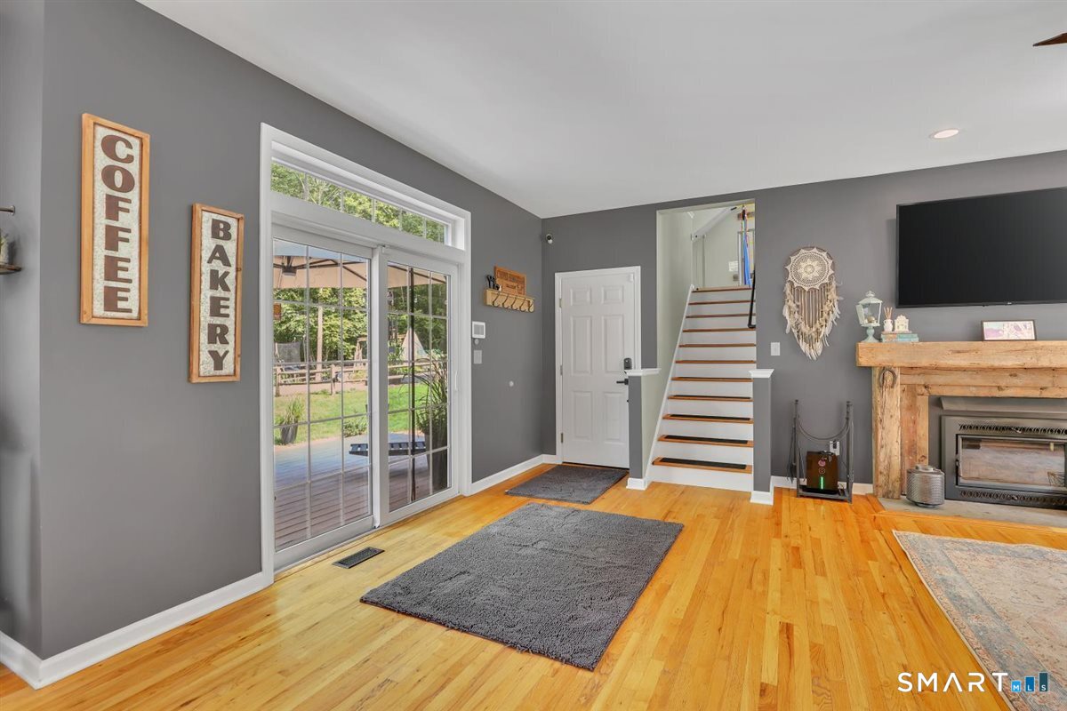 18 Jacob Lane photo 9