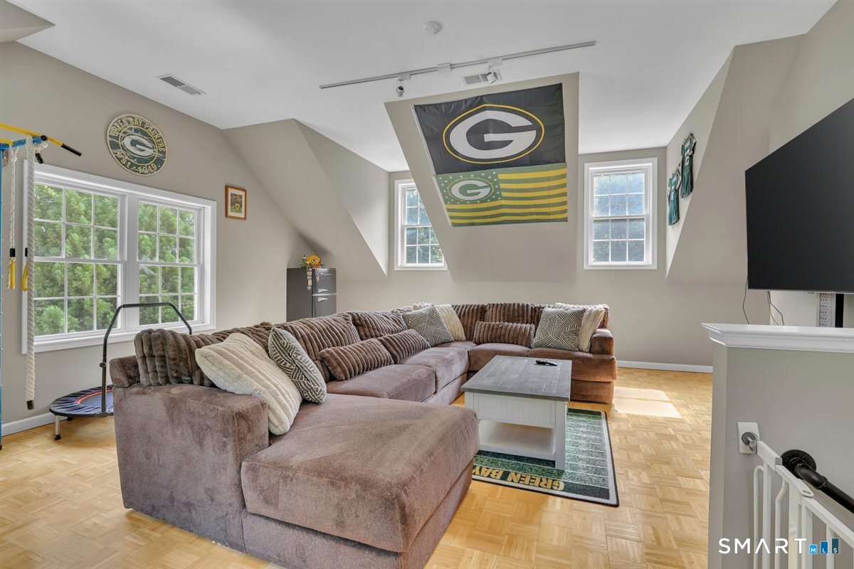 18 Jacob Lane photo 20