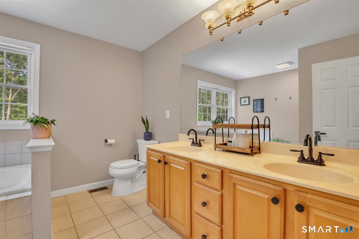 18 Jacob Lane photo 24
