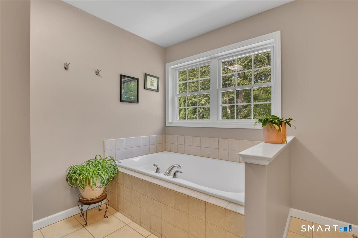 18 Jacob Lane photo 25