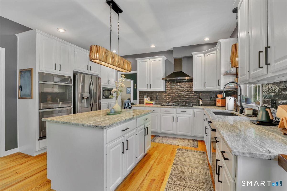 18 Jacob Lane photo 12