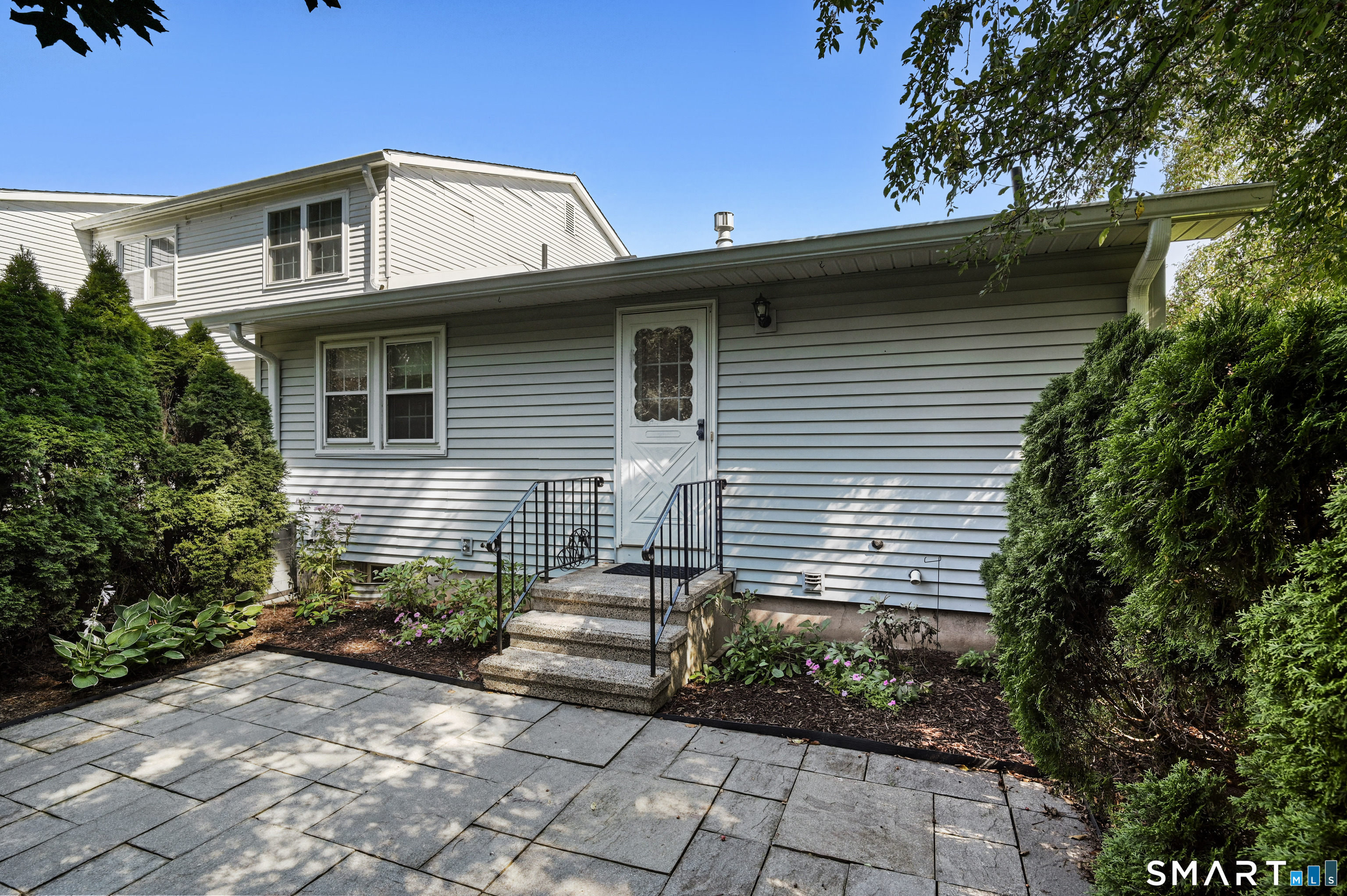 12 Esquire Drive  Unit #A photo 5