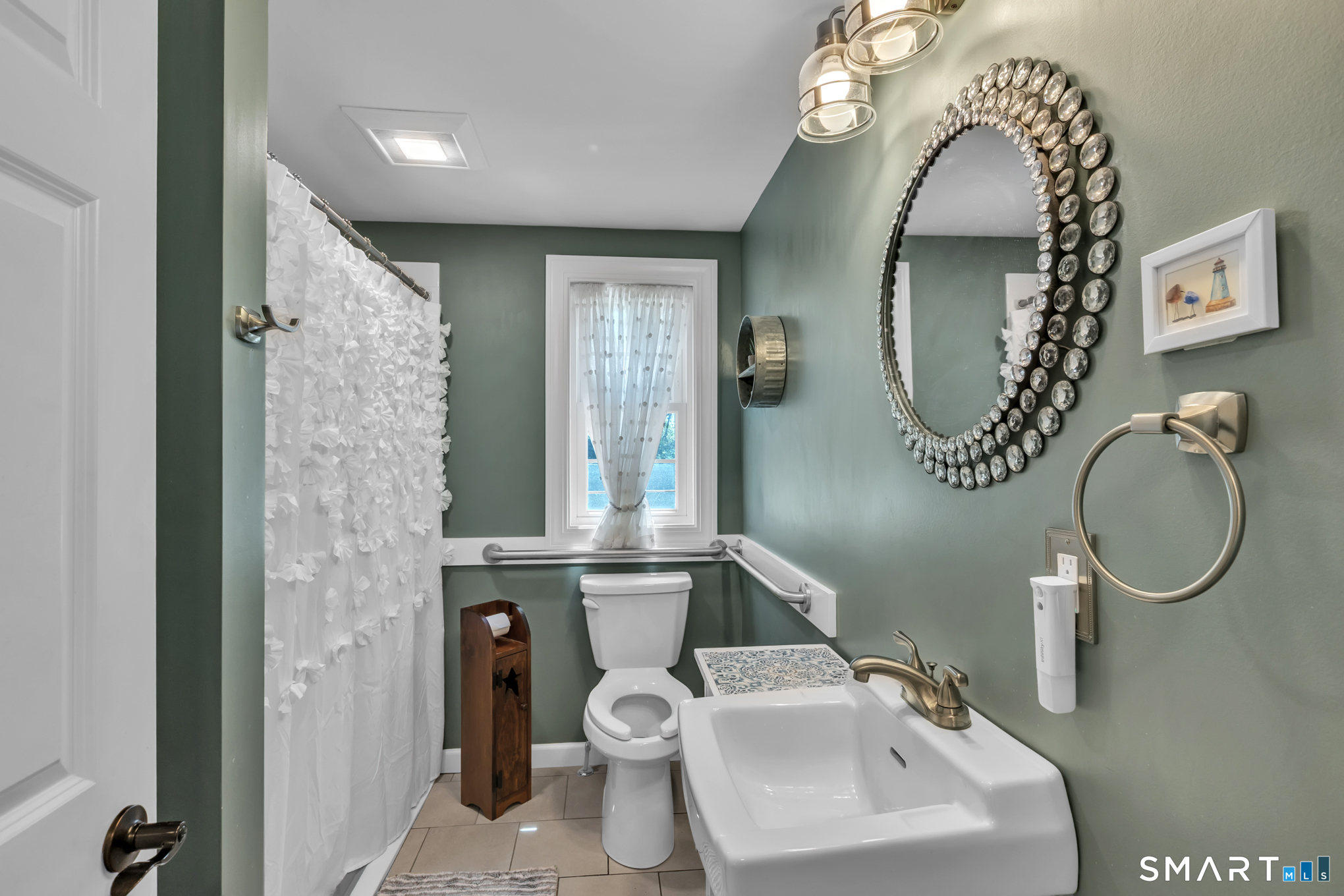 17 Buckingham Road photo 9