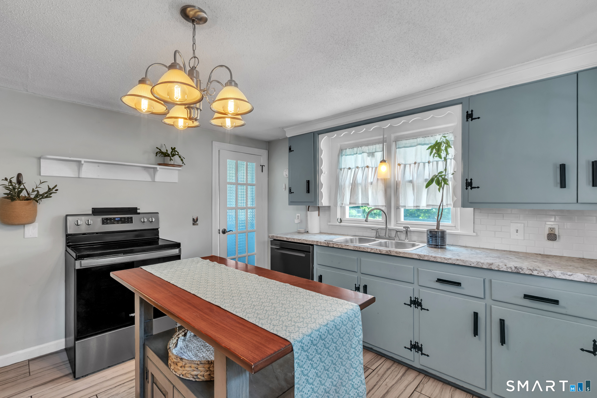 17 Buckingham Road photo 7