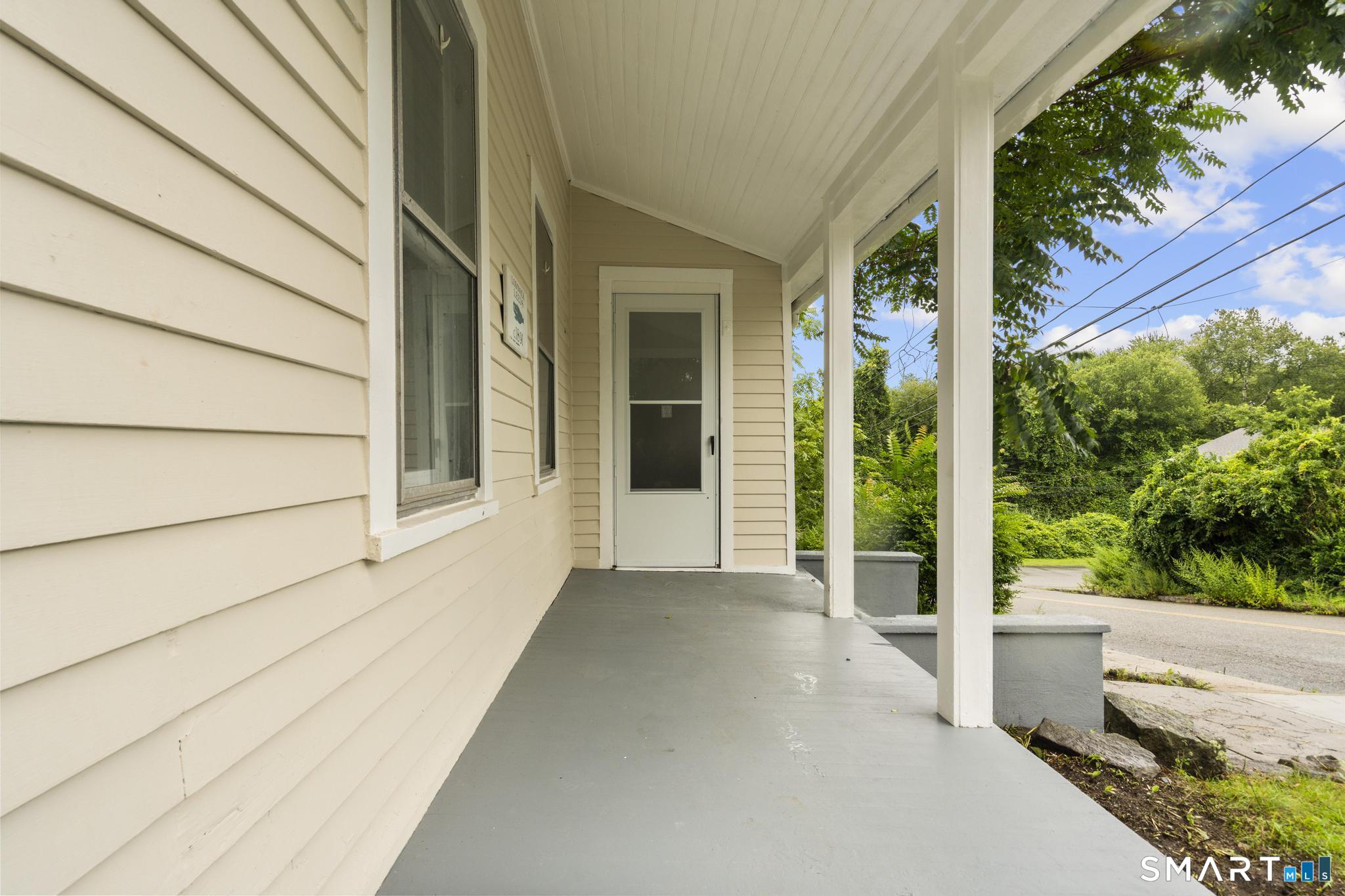56 Evergreen Avenue photo 4