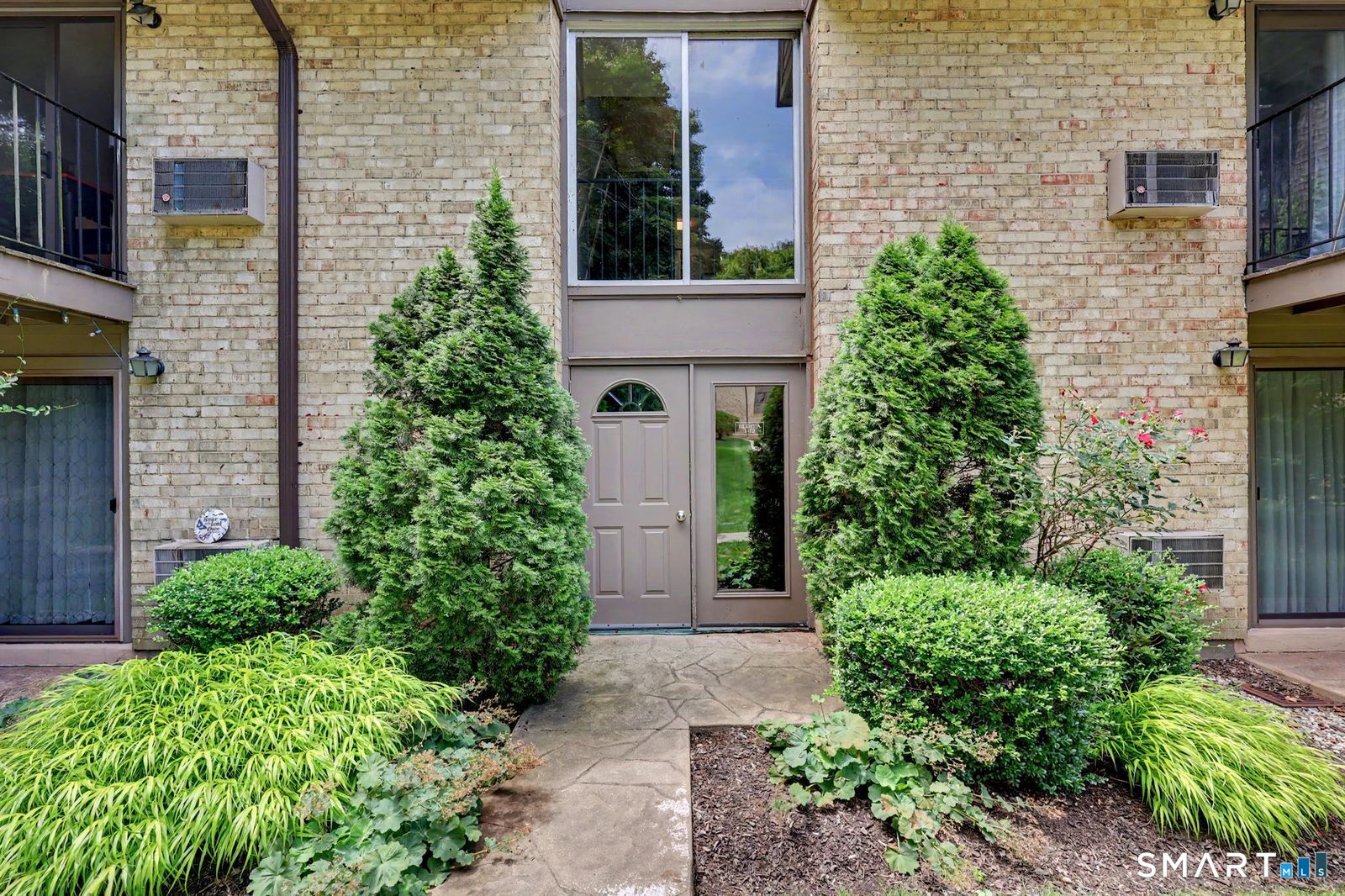 1 Linden Street, Norwalk, Connecticut photo 3