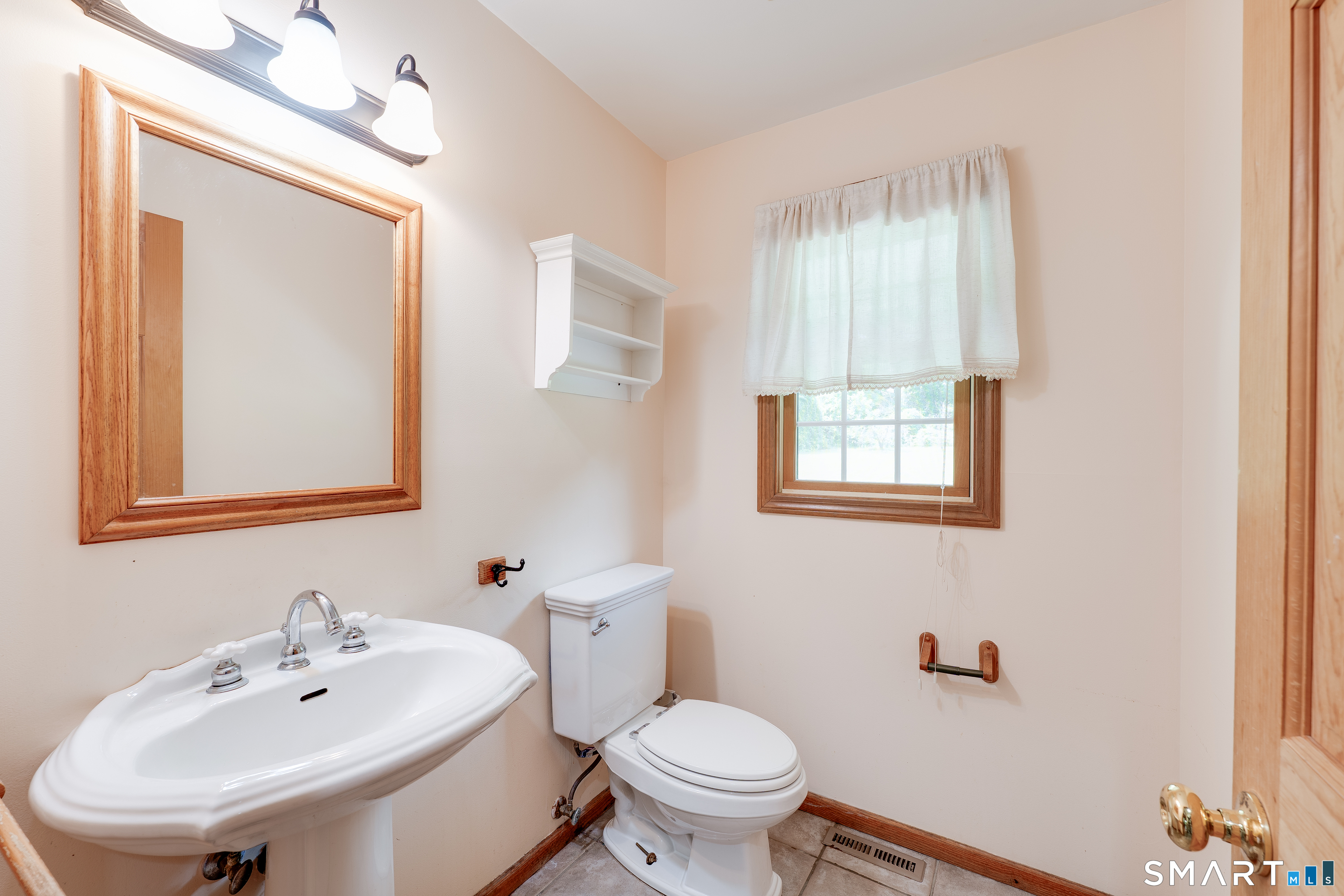 904 South Grand Street photo 24