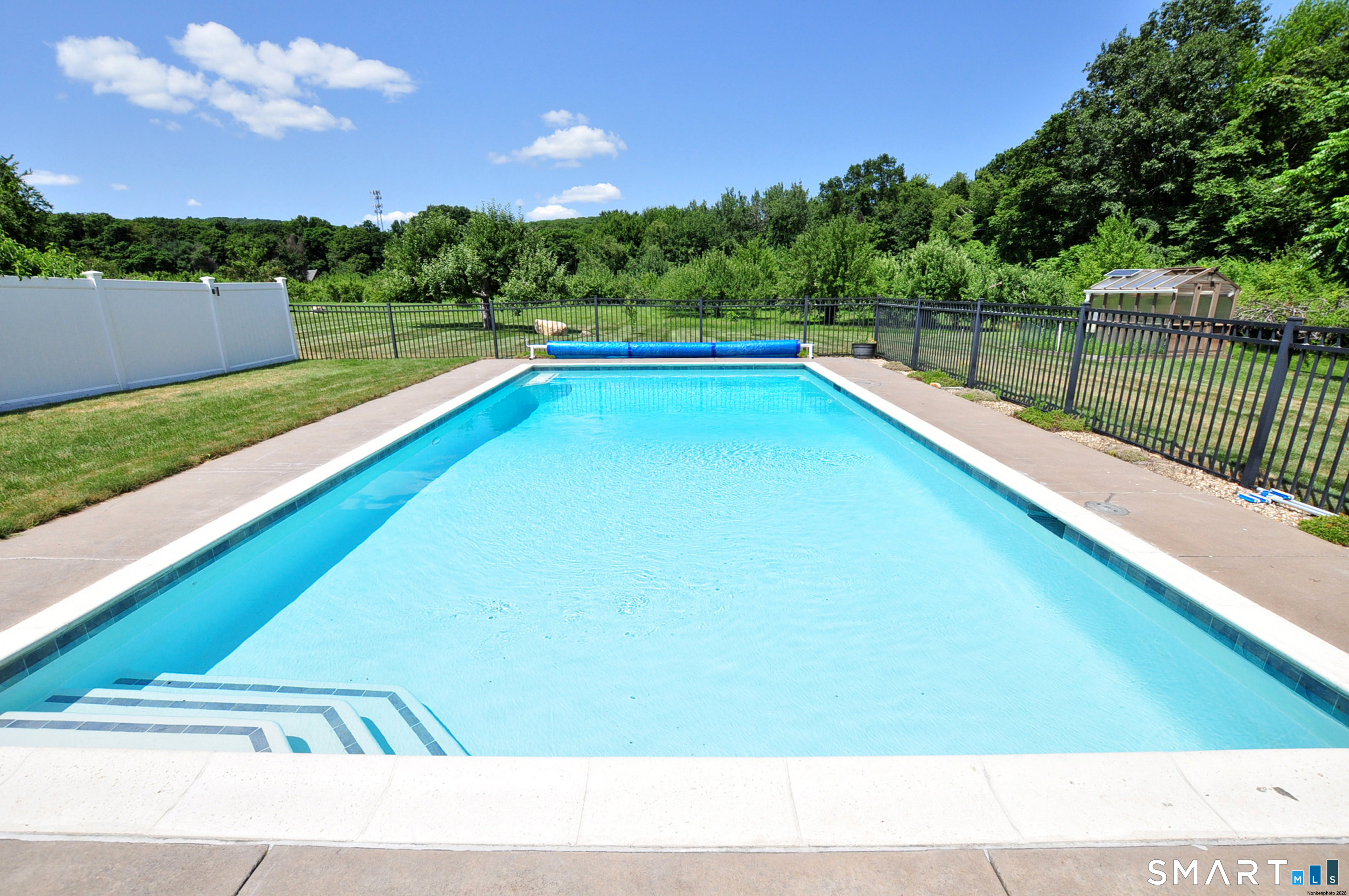 9 Appletree Lane photo 37