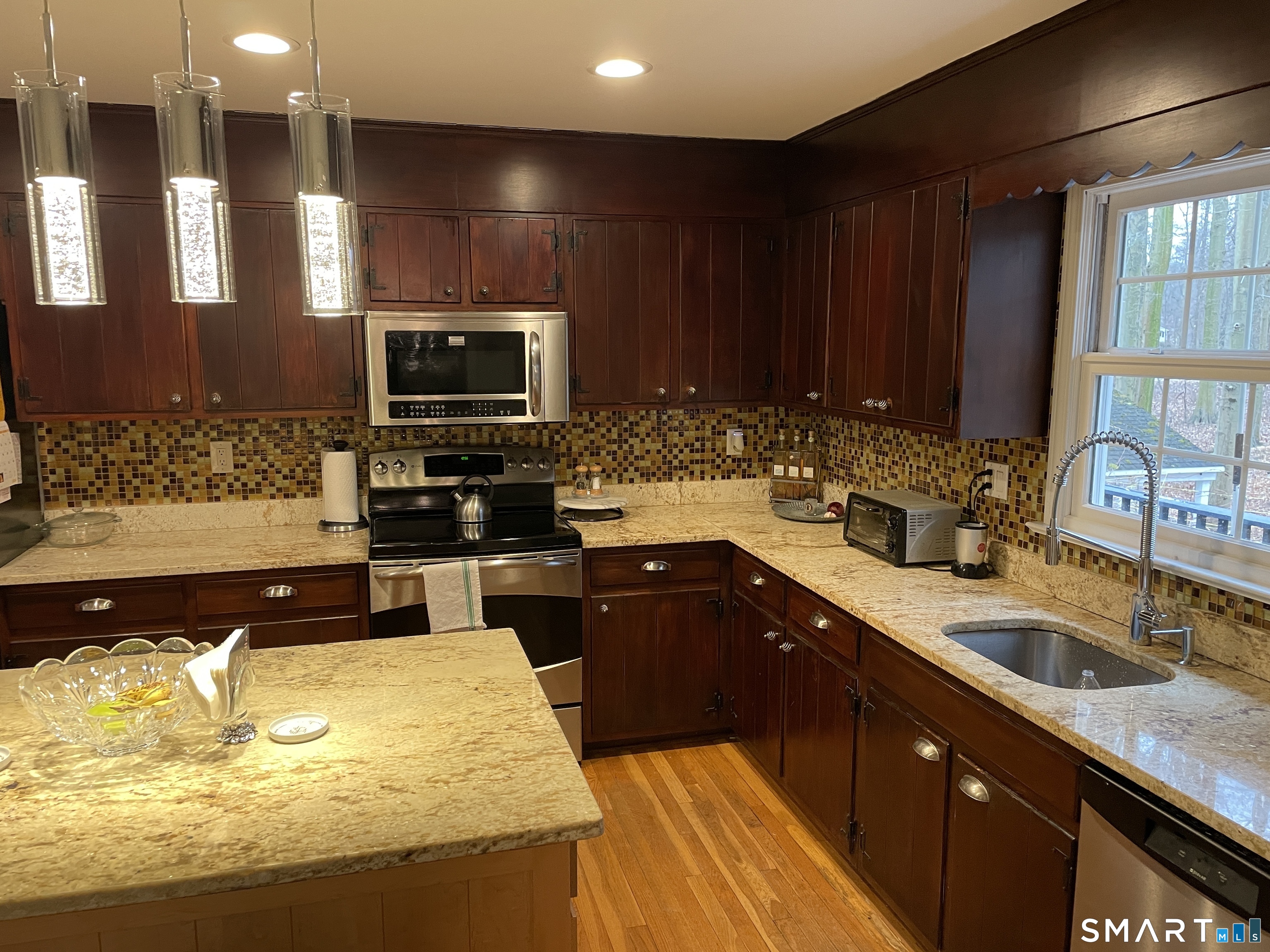21 Fullmar Lane, Norwalk, Connecticut photo 2