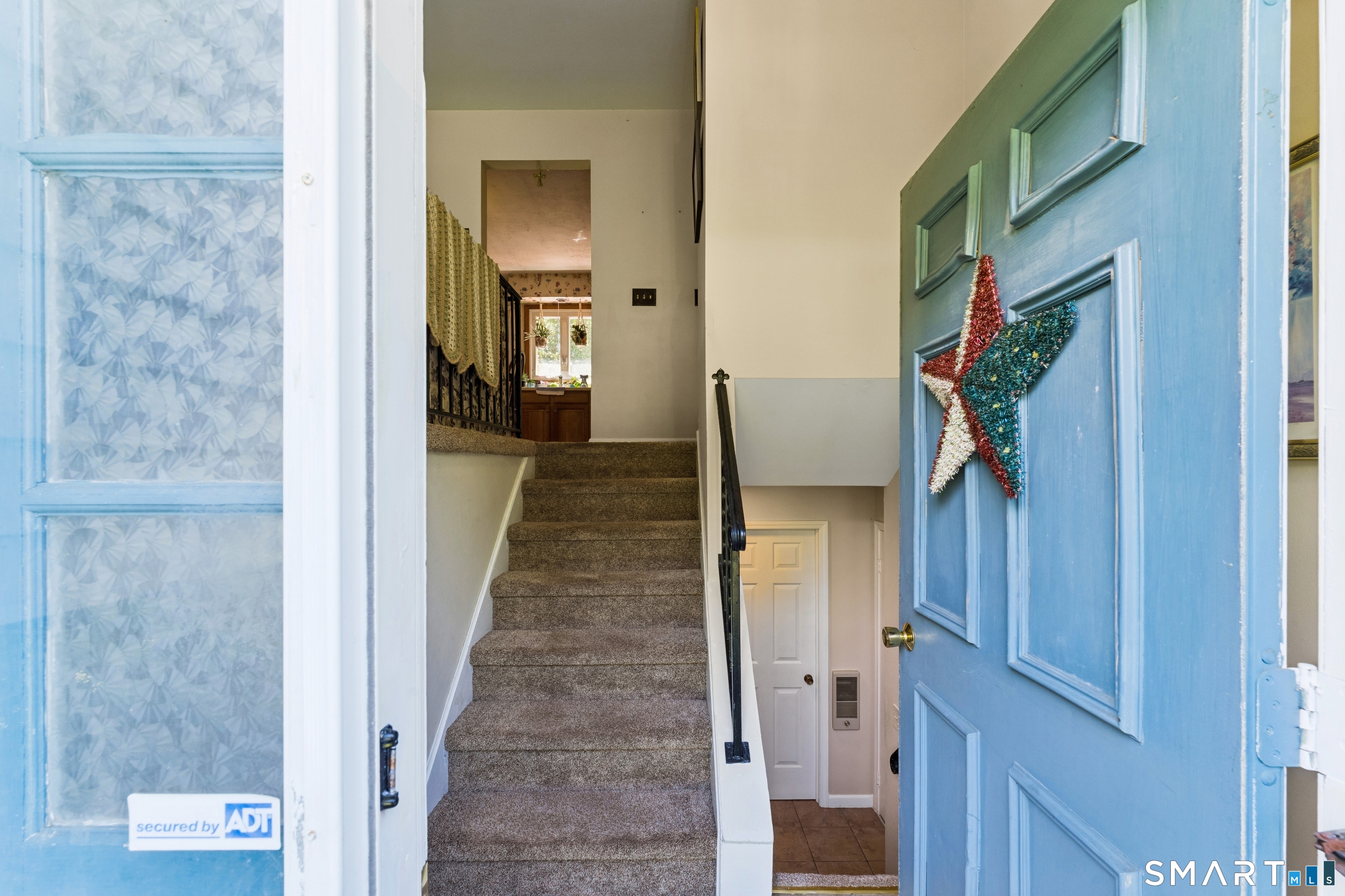 18 Woodcreek Road photo 3