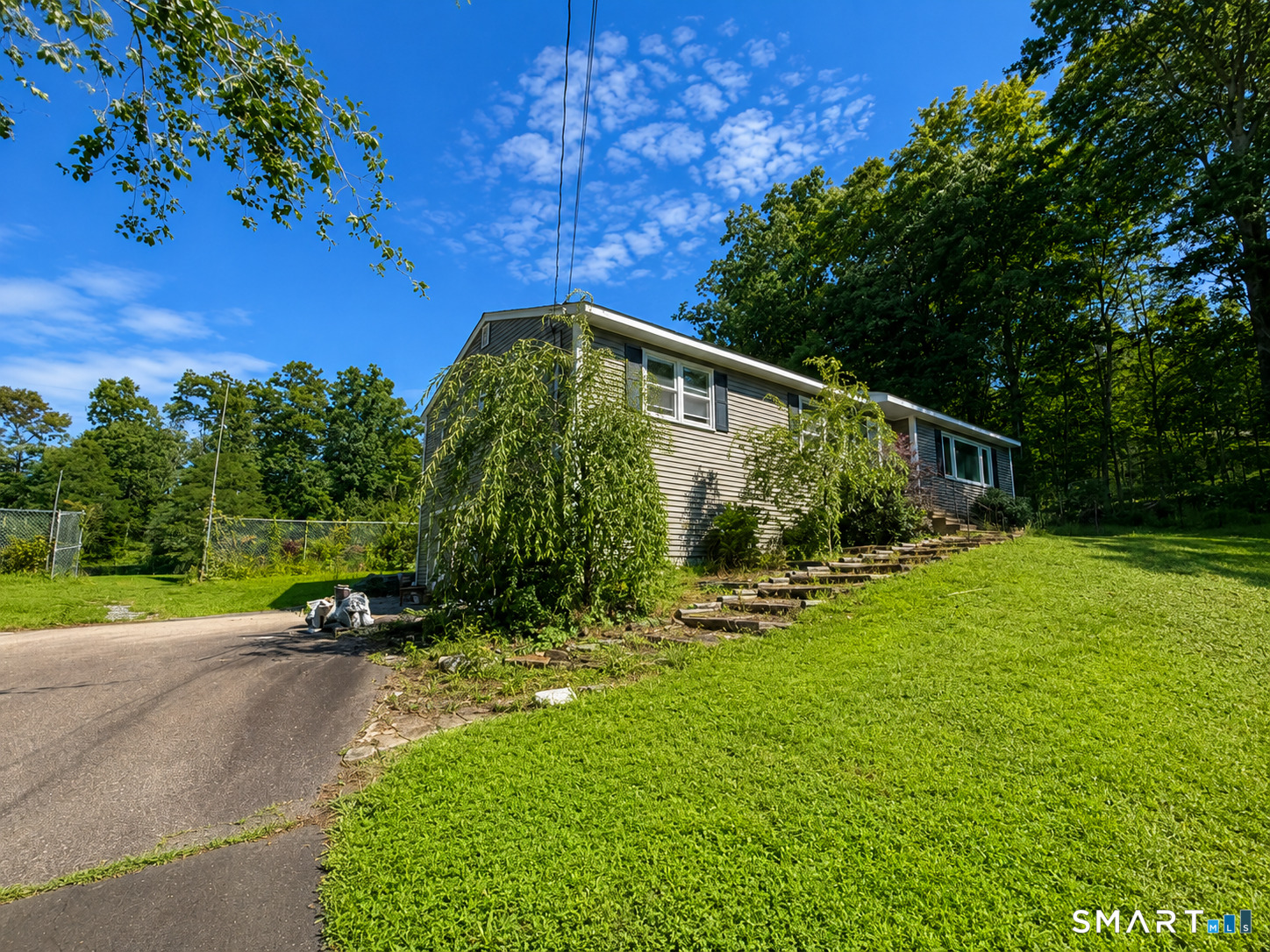 44 Winding Road photo 3