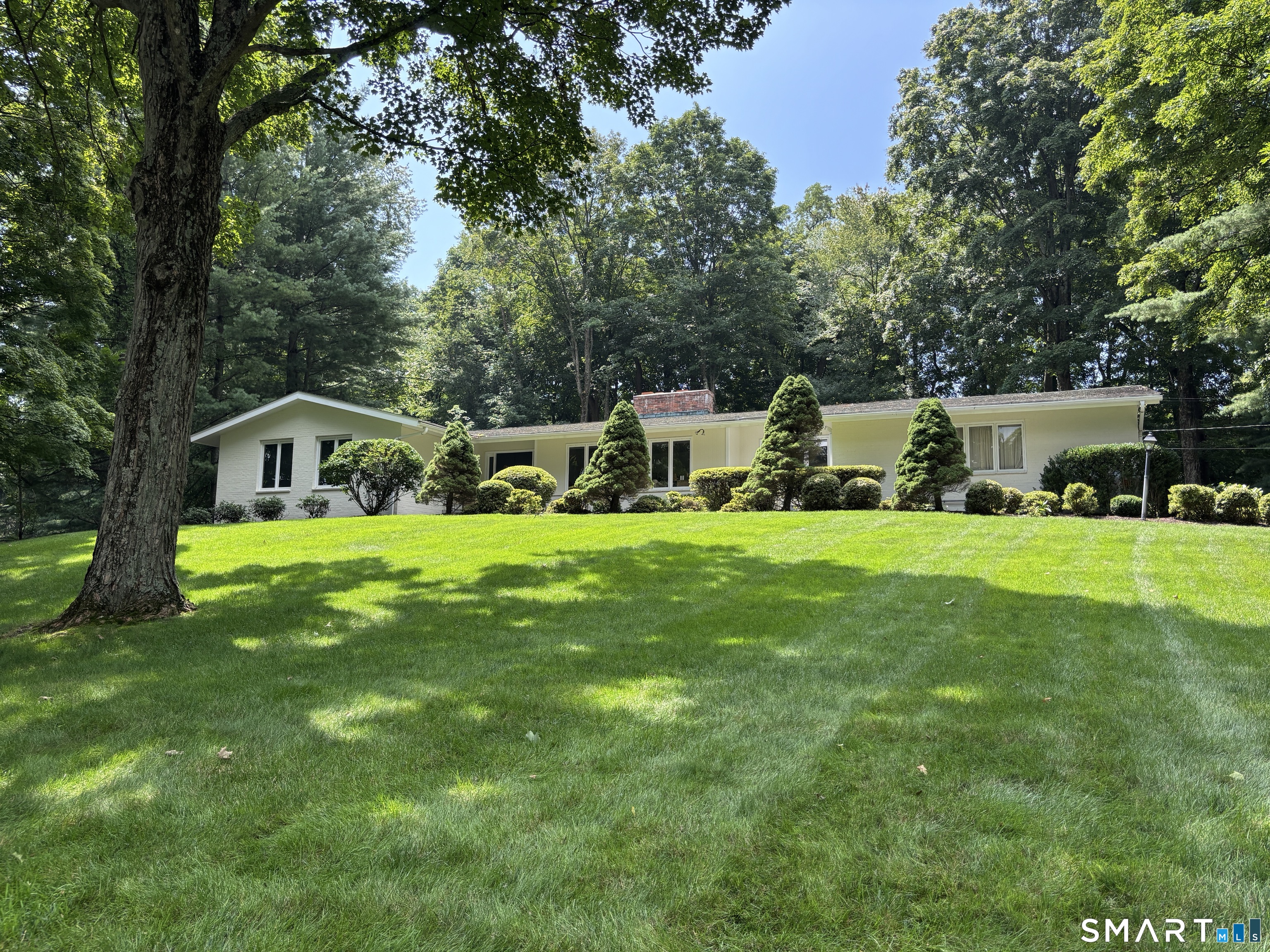 23 Pequot Trail, Westport, Connecticut 06880