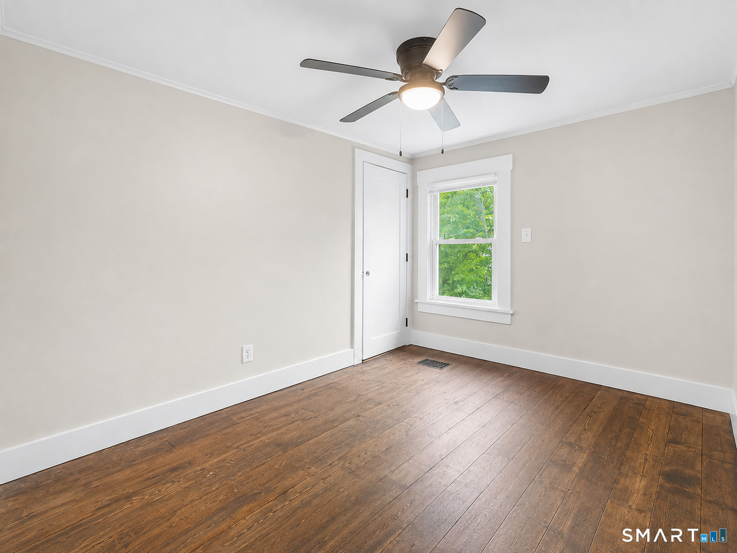 56 Evergreen Avenue photo 14