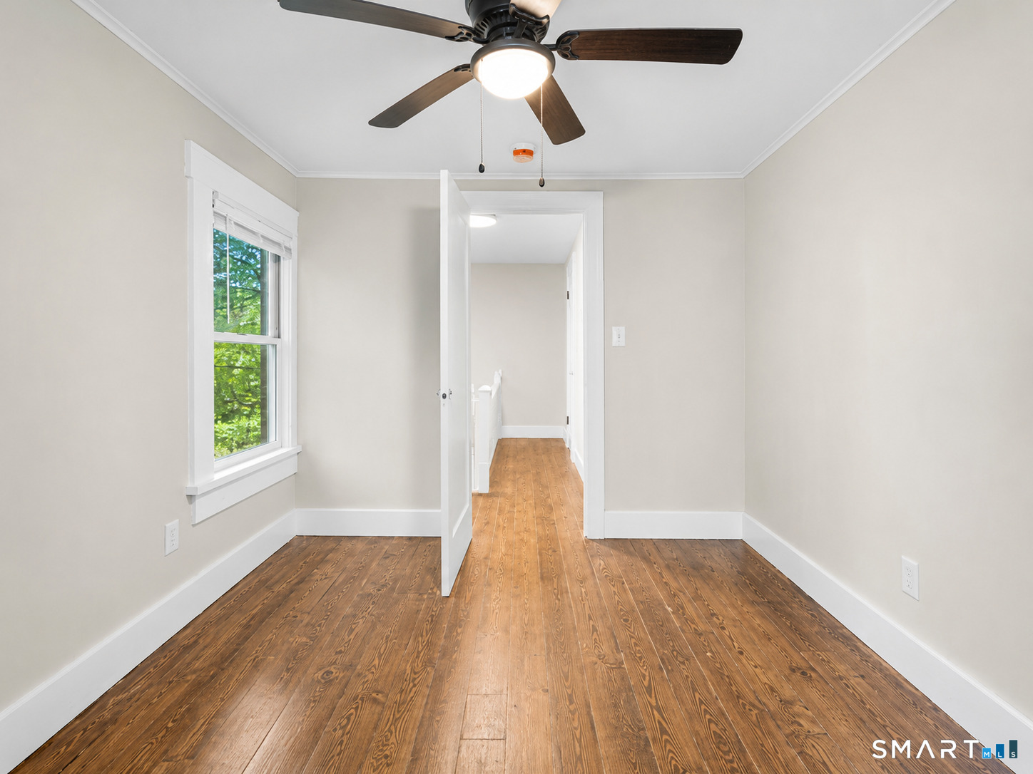 56 Evergreen Avenue photo 16