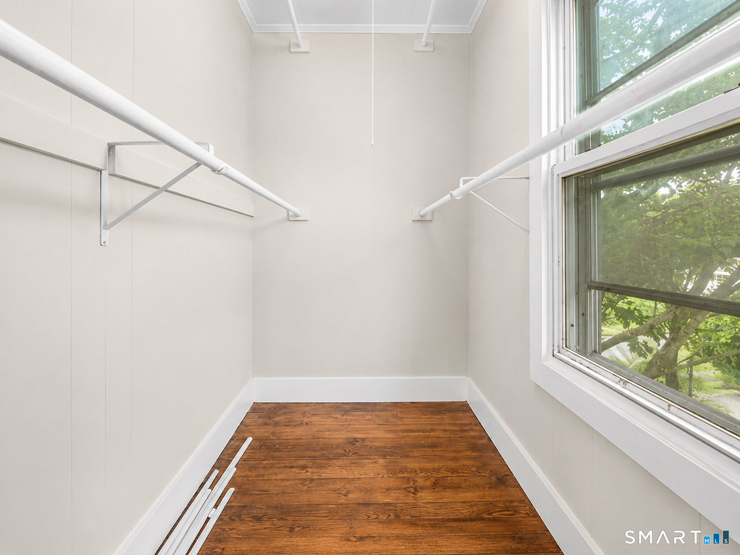 56 Evergreen Avenue photo 19