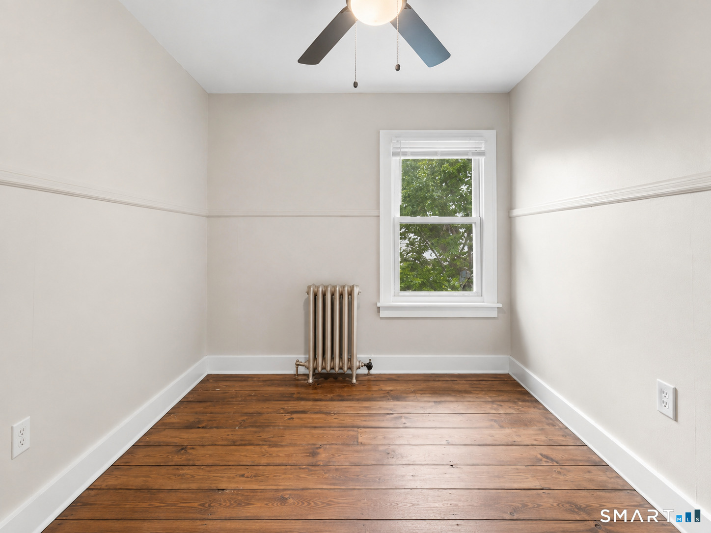 56 Evergreen Avenue photo 18