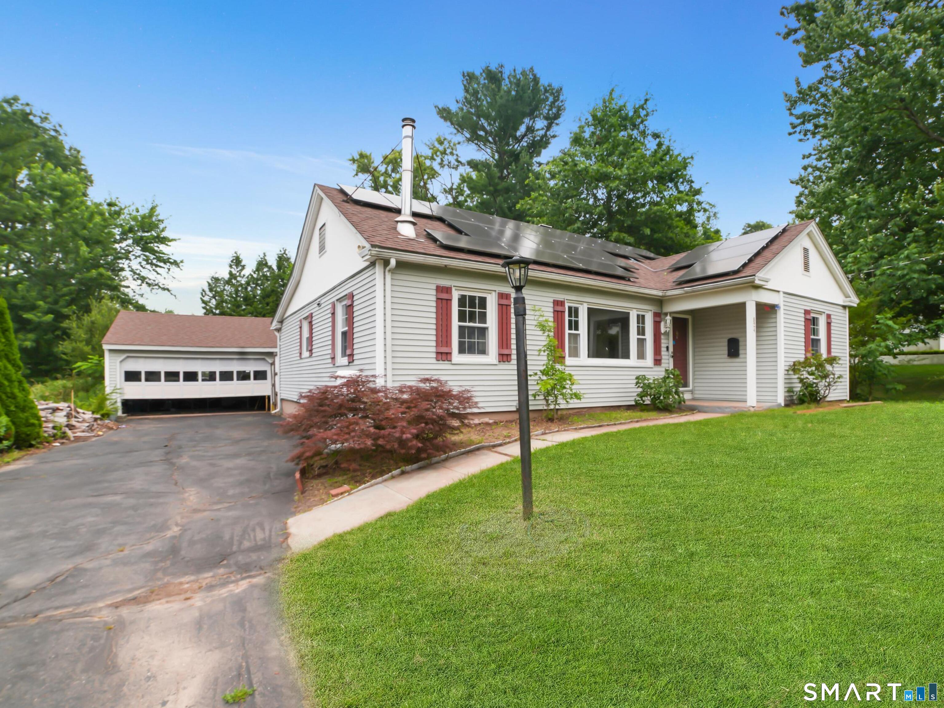 824 Randolph Road photo 8