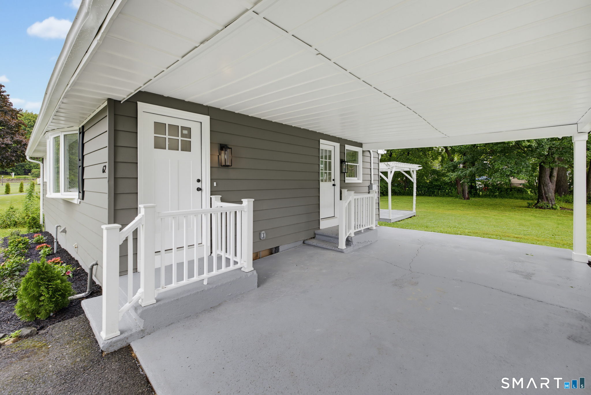 62 Kingswood Lane photo 3