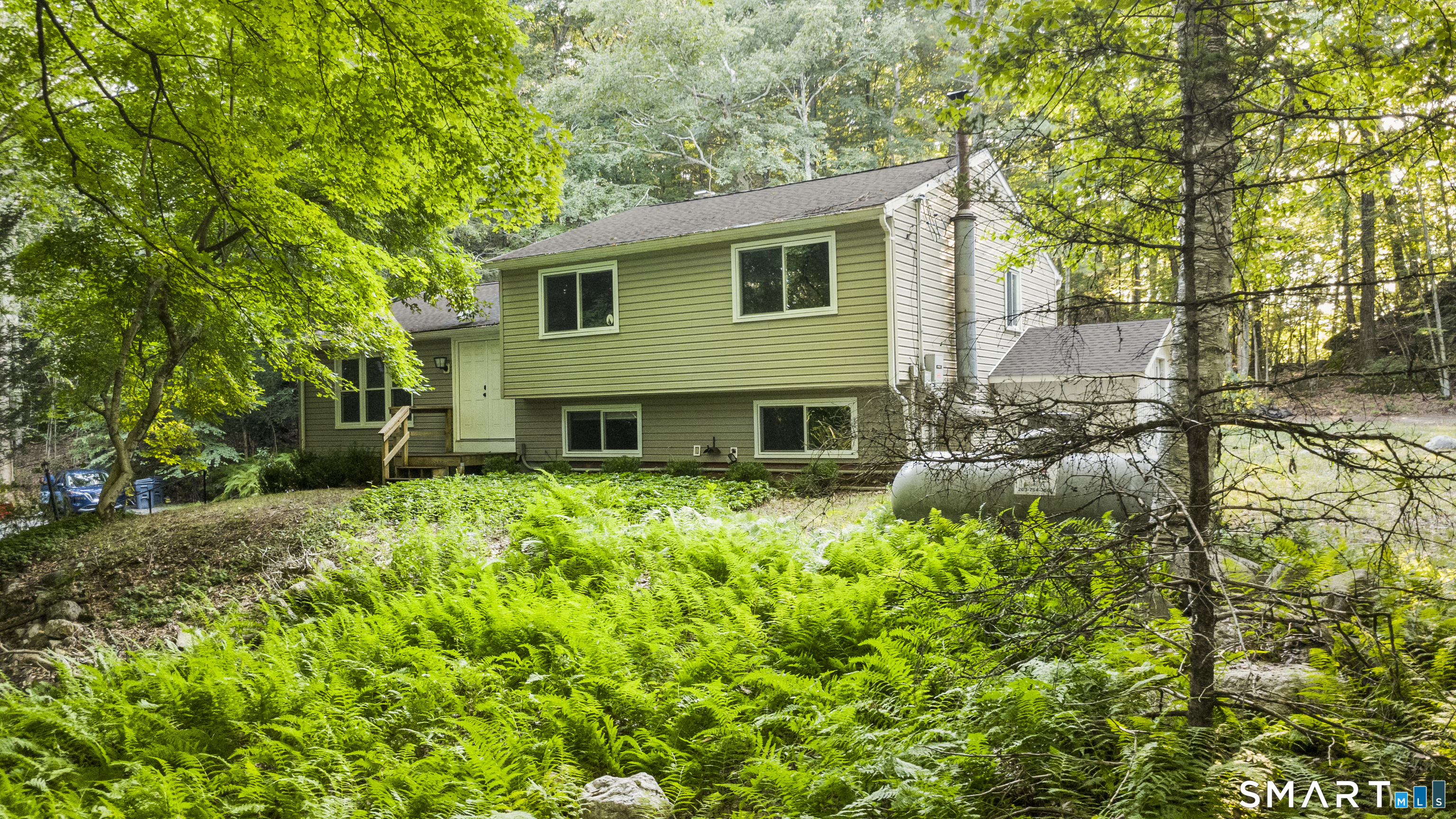 45 Edwards Road photo 2
